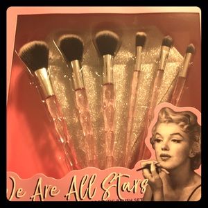 Makeup brushes and holder